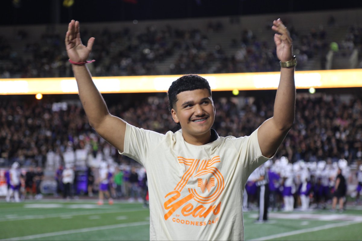 TxStateBobcats's tweet image. We are proud to have Whataburger on our side every game day! 

Celebrating a partnership that&apos;s as Texas as it gets!

 #EatEmUp