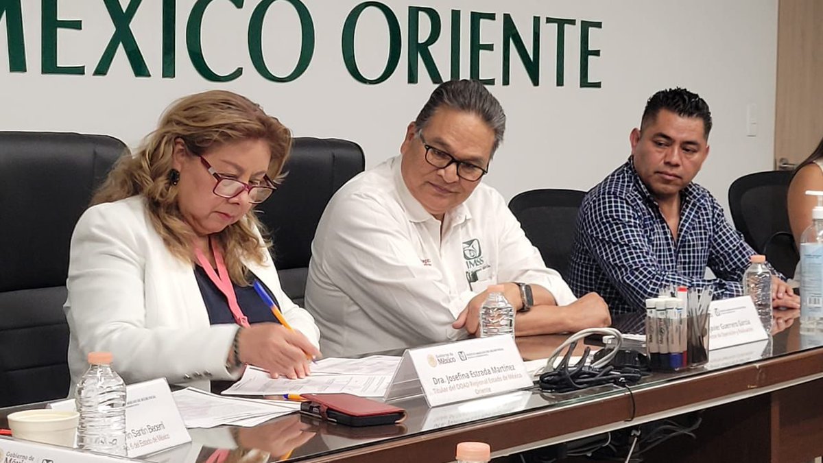 IMSSedomexote's tweet image. Formalizan #IMSS y el gobierno municipal de #Chicoloapan, la donación de un hospital general, que ya en funcionamiento permitirá fortalecer la atención médica para casi 300 mil personas en la región oriente del Estado de México. Felicidades! @guerrerogmx #IMSSEdomexOriente