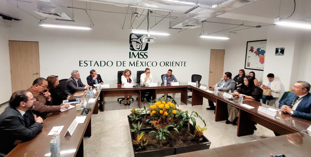 IMSSedomexote's tweet image. Formalizan #IMSS y el gobierno municipal de #Chicoloapan, la donación de un hospital general, que ya en funcionamiento permitirá fortalecer la atención médica para casi 300 mil personas en la región oriente del Estado de México. Felicidades! @guerrerogmx #IMSSEdomexOriente