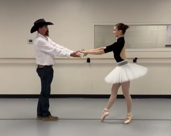 Halloween season highlights importance of making memories with children. ky3.com/2025/10/29/hal…