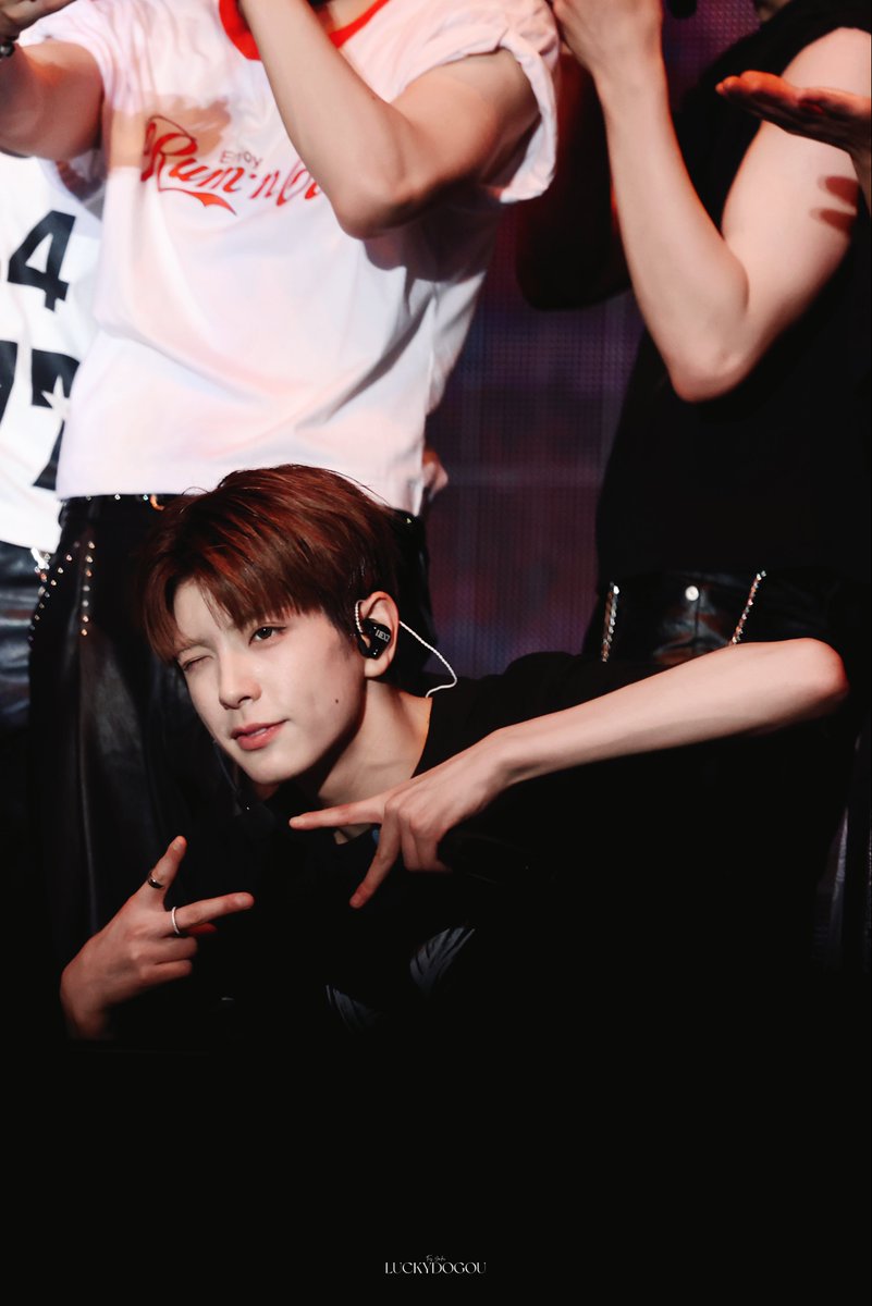 yoooga0922's tweet photo. 𝟐𝟓𝟏𝟎𝟐𝟓 𝐒𝐩𝐞𝐜𝐢𝐚𝐥 𝐂𝐨𝐧𝐜𝐞𝐫𝐭

🖤🩶🤍

#NEXZ #넥스지 #ネクスジ
#YUKI #유키 #ユウキ https://t.co/ooDya7yoGn