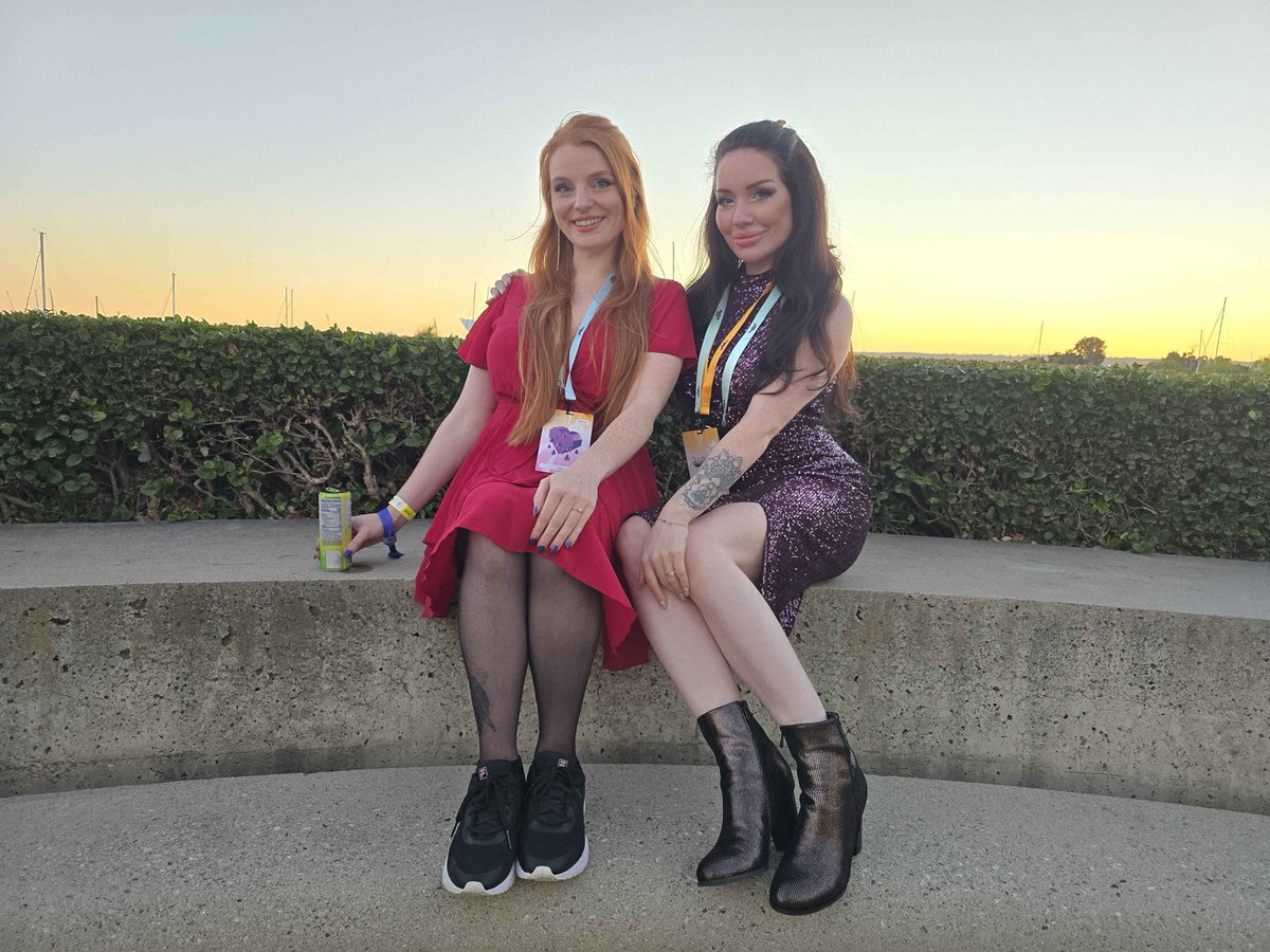 Twitchcon you were amazing! I’m so grateful for the friends I have and newly made! Thank you all! #twitch #twitchcon #gamer #gamestreamer