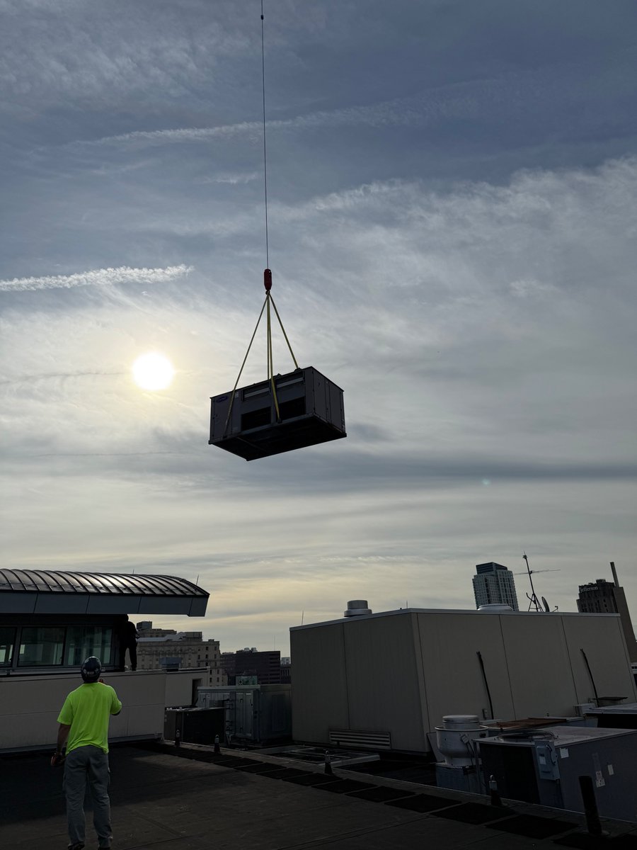 HVACClimateCare's tweet photo. About a month ago, we replaced aging RTUs at the Hilton Garden Inn Philadelphia, requiring a Saturday road closure and precision crane lift. The new high-efficiency units mean better comfort, lower energy use, and fewer maintenance costs. 💨
#ClimateCareMechanical #RTUReplacement https://t.co/OOS91Ziox0