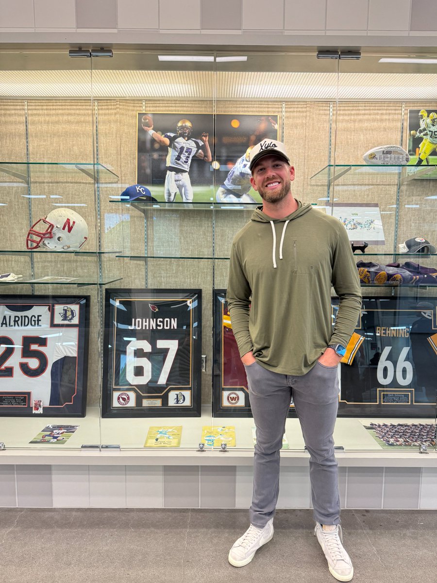 FoutsLeadership's tweet photo. Had the privilege to speak at Denton High School this morning with @hdozier_17, where Hunter went to school, about nutrition and Hunter’s MLB journey. Always special to pour back into a community that helped shape him.  

Coach @JTompkins36 is already ahead of the game, having his athletes complete their BMR sheets to fine-tune their nutrition and performance. Love seeing a program that understands how much the small details matter.  

Cannot wait to see how the @Denton_Baseball boys do this upcoming year. Excited to keep working with athletes and speaking alongside Hunter. There are a lot of cool things in the pipeline, and this is only the beginning.