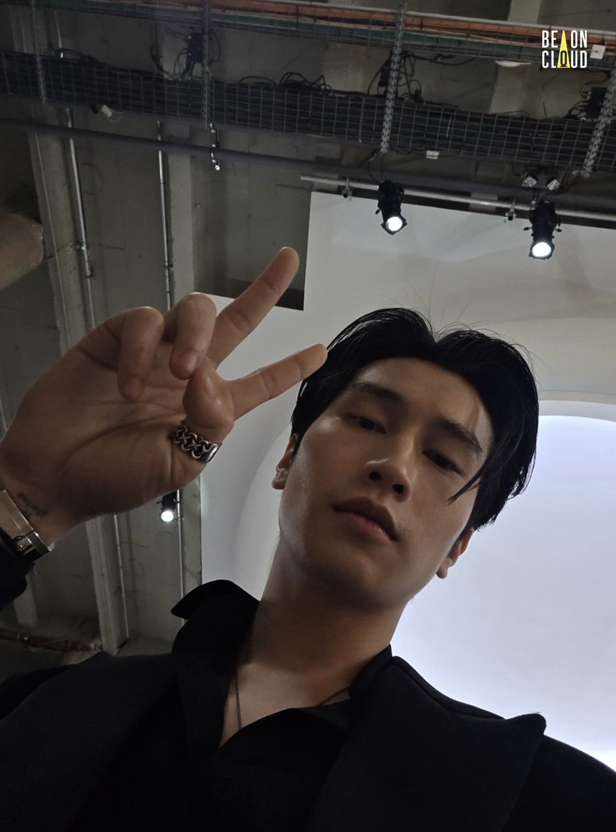 beoncloud_th's tweet photo. ภาพสุดท้ายของค่ำคืนนี้ส่งตรงจากปารีส 📸 ขอบคุณแฟน ๆ ที่ส่งกำลังใจให้ไบเบิ้ลในคืนนี้มาก ๆ นะคะ Good night 🌙✨

#MaisonFrancisKurkdjianxBible
#MaisonFrancisKurkdjian #parfumsculpturedelinvisible https://t.co/7aOFsD3j0Y