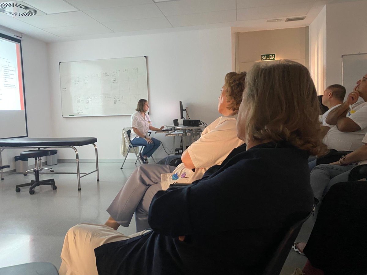 Hoy <a href="/elenalopezgarre/">Elena López</a> nos ha dado un buen repaso de diagnóstico diferencial de la ANEMIAS, y nos ha acompañado su tutora MDolores, hematologa con la que ha rotado en el hospital, gracias !