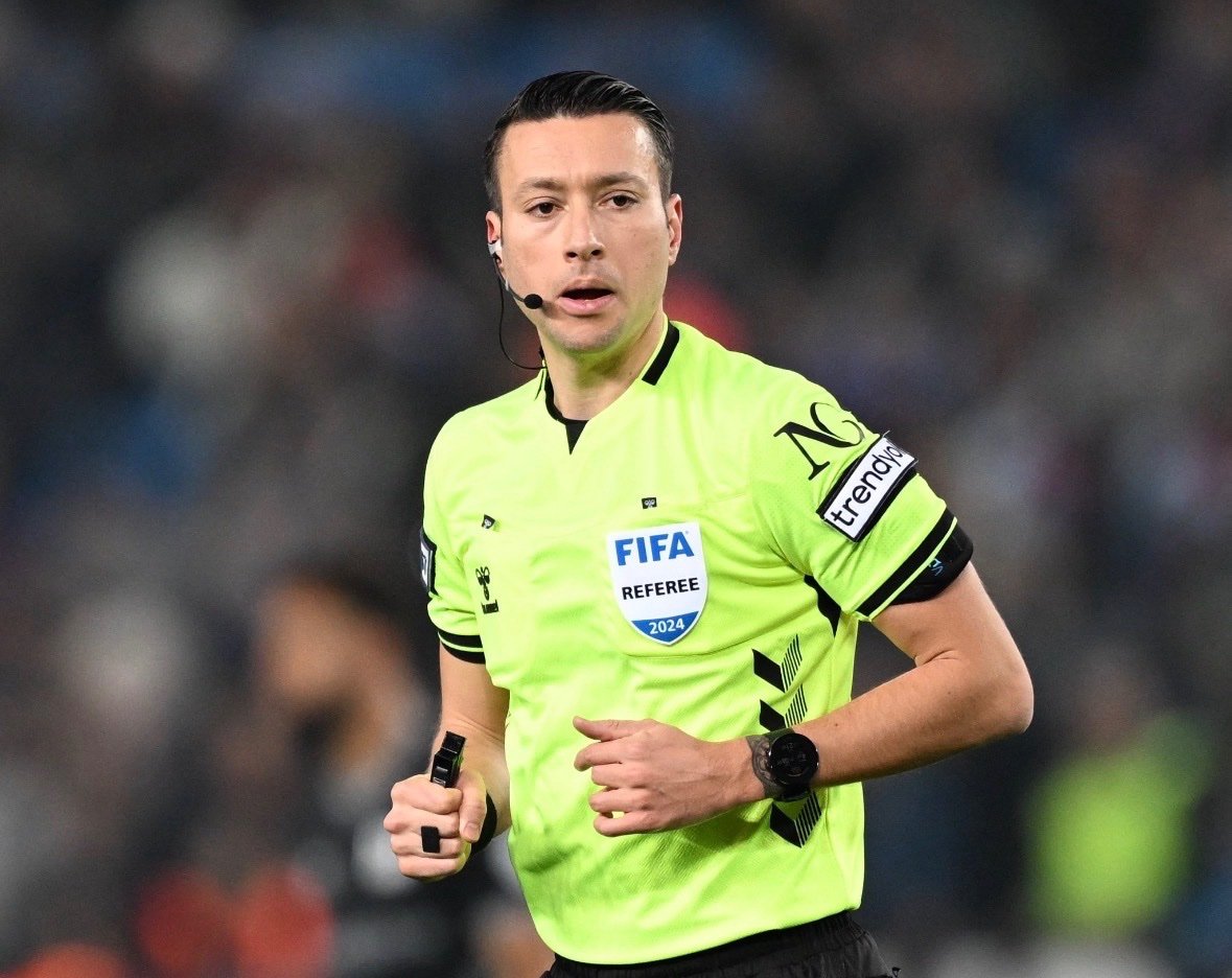 Bahis işinden en çok fayda sağlayan takımlar Fenerbahçe ve Beşiktaş'tır, en çok zarar gören takım ise Galatasaray...

Hemen 20/21 sezonu için gerekli hukuki süreci başlatın <a href="/GalatasaraySK/">Galatasaray SK</a>