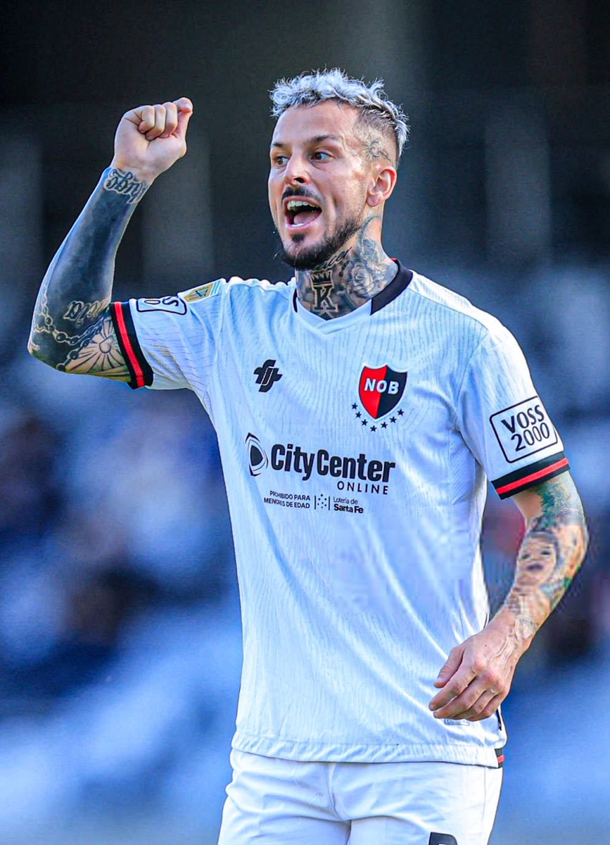 LuisOmarTapia's tweet image. 🇦🇷

Darío Benedetto con 35 años, rescindió su contrato con Newell’s y se marcha de su tercer equipo seguido, sin poder marcar un solo gol:

Querétaro 🇲🇽 - 0 goles en 8 juegos
Olimpia 🇵🇾- 0 goles en 12 juegos
Newell’s 🇦🇷- 0 goles en 9 juegos.

Último gol: Con Boca Juniors ante