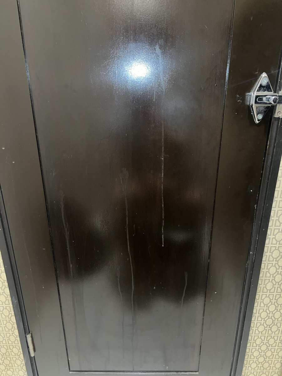 Imagine how many horny guys in toronto have come here to masturbate &amp; jizz.
show me where you cumtag!