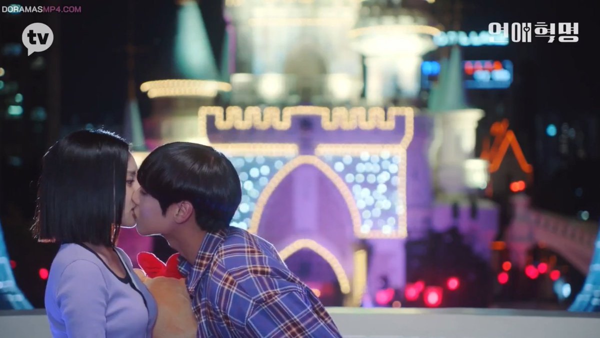 iiforjihoon's tweet image. ESTOY GRITANDOOOOO,SE DIERON SU PRIMER BESO Y FUE HERMOSO AAAAAAAAAHDJDJ 😭💘

#LoveRevolution #LoveRevolutionEp23