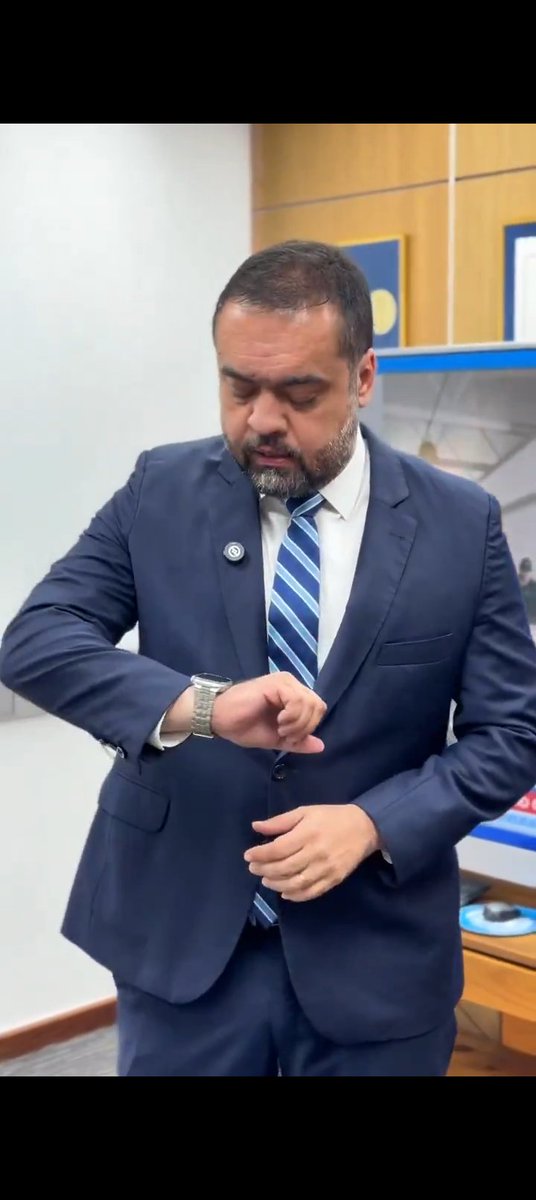 <a href="/claudiocastroRJ/">Cláudio Castro</a> Já começa o vídeo bem, sendo bastante transparente 

Você está PERDIDO, Governador 

Mas n se preocupa n, oq é seu tá guardado 

E começa no ano que vem
