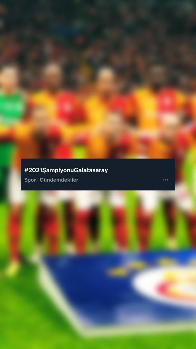 PesindeyizApp's tweet photo. 👀Taraftarımızın açtığı
#2021ŞampiyonuGalatasaray hasthagi kısa sürede Türkiye gündemine girdi. https://t.co/8hXT8Vuoow