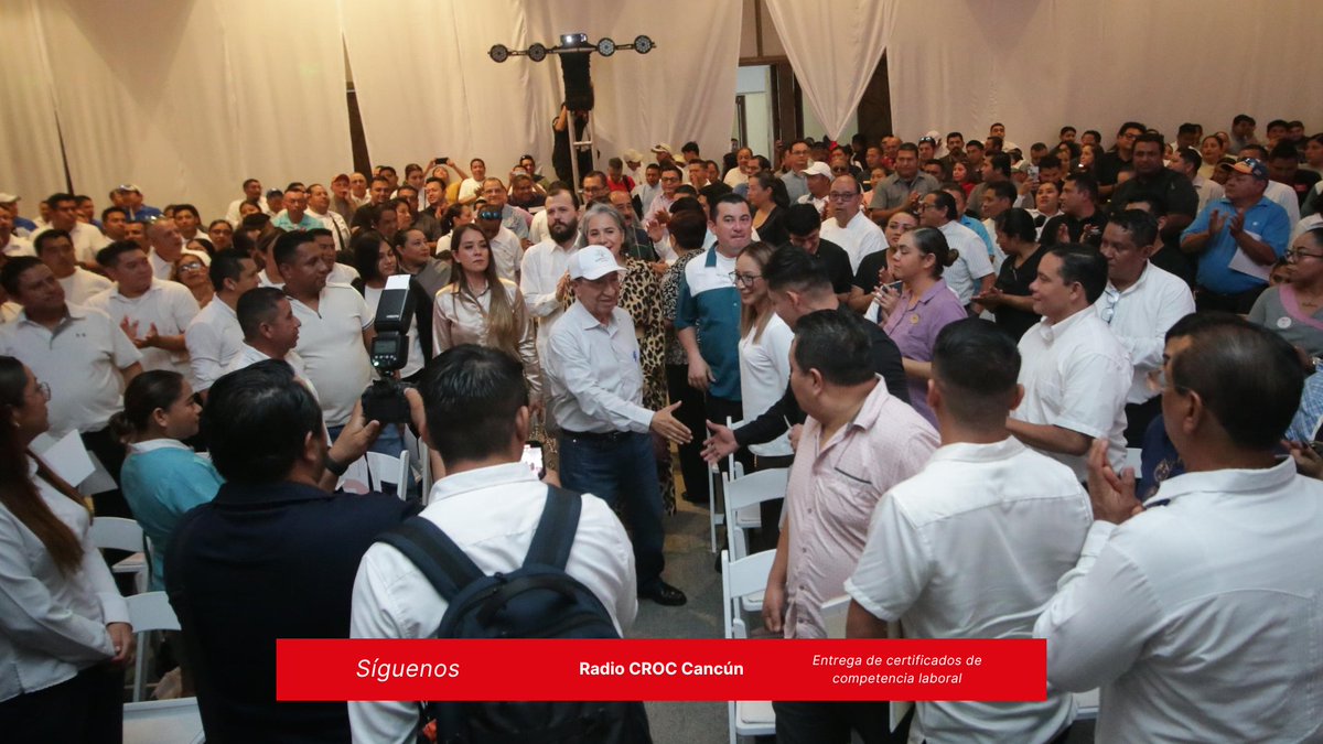 TuRadioCROC's tweet image. Con la presencia de nuestro líder nacional Isaías González Cuevas, así como autoridades estatales, municipales y educativas, celebramos el valor del aprendizaje como herramienta de transformación y progreso. 📘✨ #CROCContigo #CROCCancún #EducaciónParaElProgreso