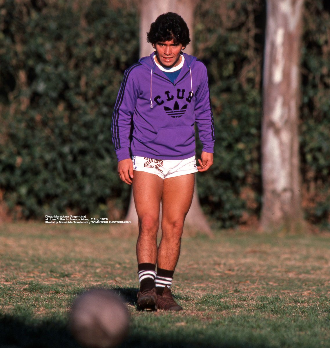 tphoto2005's tweet image. Diego Maradona (Argentina) 1979
at Jose C. Paz in Buenos Aires,  7 Aug 1979
Photo by Masahide Tomikoshi / TOMIKOSHI PHOTOGRAPHY