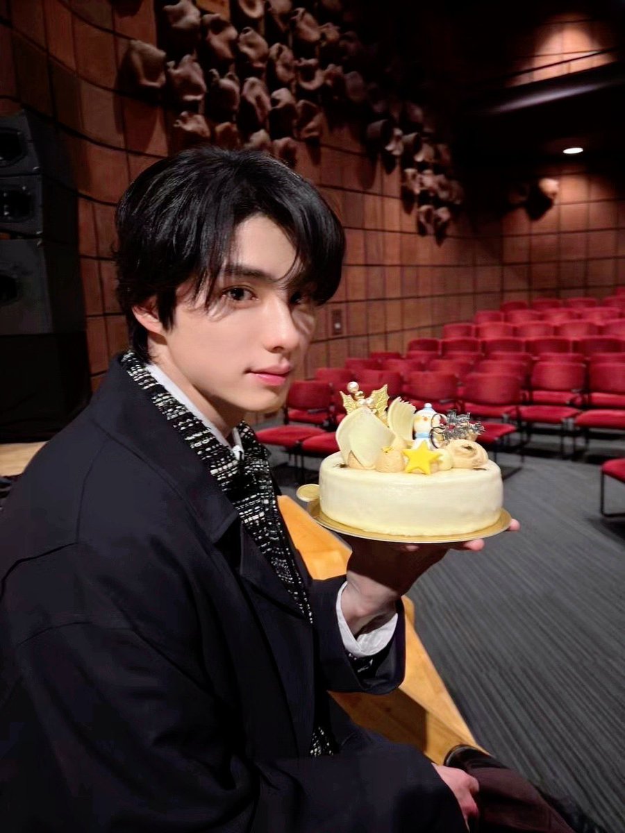 <a href="/nannaoaraii/">NANAO</a> Otanjoubi omedetou neechan!