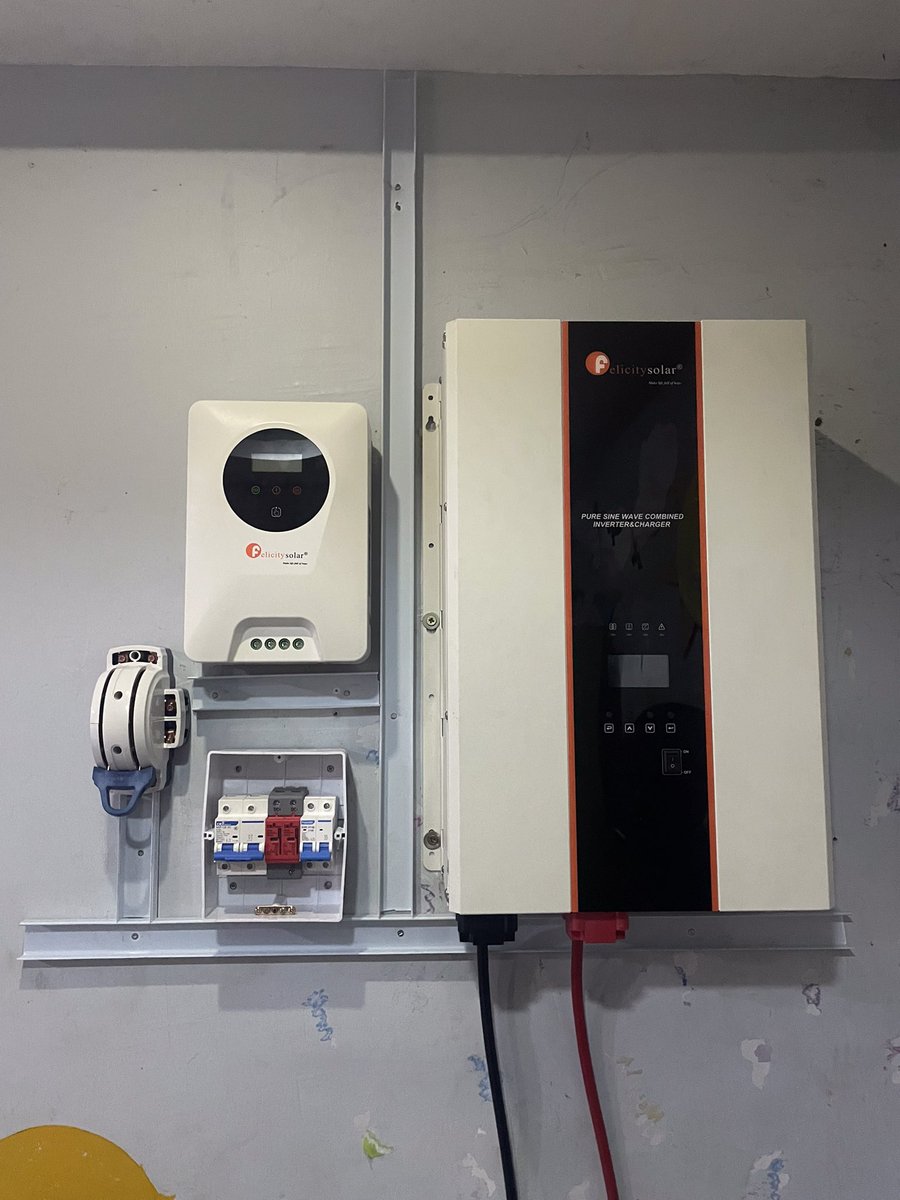 _only1scode's tweet image. Blessed to do what I love and making it happen 👿🤍✅ #solar #solarenergy #solarinstallation #solarsystem