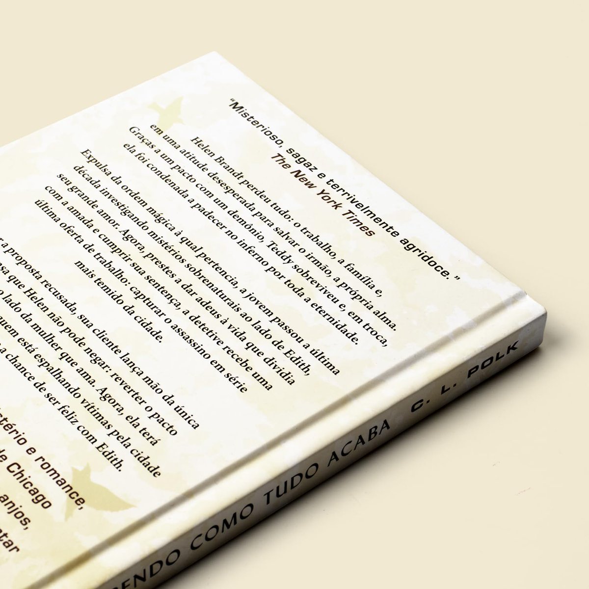 42Clube's tweet image. 🎃 Sáfico noir perfeito para fãs de Supernatural!

📚 Mesmo sabendo como tudo acaba (capa dura)
💷 R$39,95!
🛒 amzn.to/4oA0yeK

🎟 Cupom: HALLOWEEN20
• Oferta Amazon por tempo limitado.