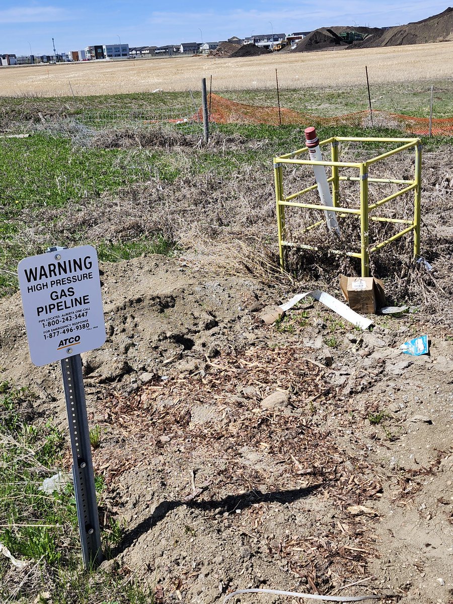 Be aware of facilities associated with pipelines when working around 
#easements and right of ways.

#ClickBeforeYouDig
#WheresTheLINE
#DigSafe
#ClickToKnow
#Alberta
#DailySafetyMoment
#SafetyFirst
#SafetyAlways
#Safety
#UtilitySafetyPartners