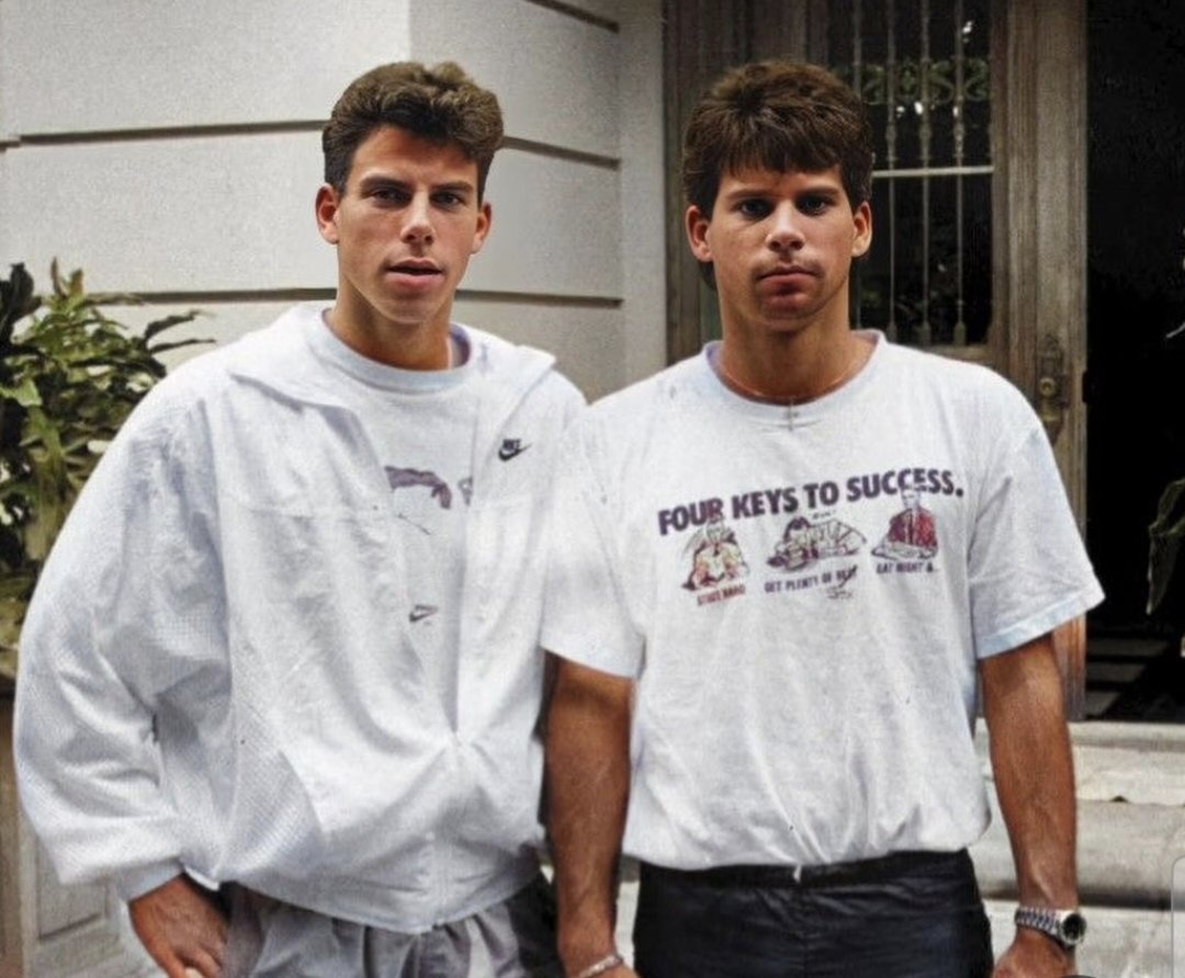 MenendezRand's tweet photo. #MenendezBrothers 🧵
I appreciate all the attention and accolades that I've received over the past year which have led to an explosion of sales of the Updated Edition of "The Menendez Murders." But even though there has been been major progress in the case with the resentencing last May and the parole hearings in August, the #MenendezBrothers' story will not be over until Erik and Lyle Menendez are released and sent home to their family after 35 years and seven months of incarceration.

There are people who commit horrible crimes against strangers in California and some of them are out of prison in 15 or 20 years. This was a case of domestic violence and a complex family tragedy. The second Menendez trial was a complete miscarriage of justice when the jury was not allowed to hear the detailed evidence of family history and abuse that had been the heart of the defense case in the first trial. 

The jury was allowed to learn that evidence in the penalty phase of the second trial where jurors had to decide between the death penalty and life without parole. Several second trial jurors told me, off the record, that they would't have voted for murder in the guilt phase of the Menendez retrial if they had heard that evidence of abuse earlier. 
#JusticeForErikandLyle
#JusticeforRoy
https://t.co/6v81WmHNaC