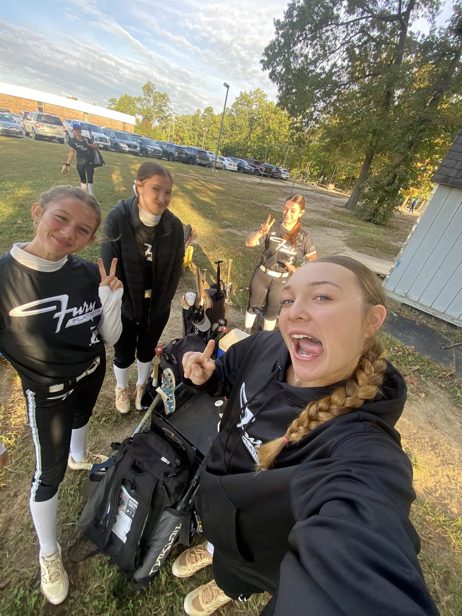 MichaelaShell27's tweet photo. WHAT. A. GREAT. SEASON. My team and I ended with a record of 14-2-2, while I ended with 5 HRS, .533 Avg., 20 RBIS, and 1.000 FPCT. This season has been one of my favorites by far and I am grateful to have spent it with some of the best people! @MegPlesko9 @K_Maronski https://t.co/2yKIBFO87m