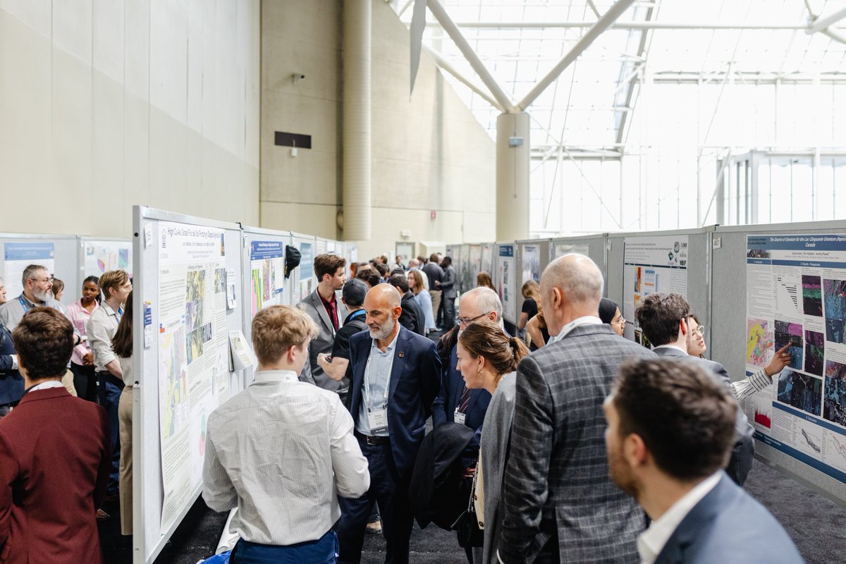 Attn students w/ #research projects in mineral deposits or economic #geology: Register now to present at #PDAC2026 at the <a href="/the_PDAC/">The Official PDAC</a> - <a href="/SocietyEconGeol/">Society of Economic Geologists</a> Student Minerals Colloquium in March! Only 100 posters will be accepted. Details: merc.laurentian.ca/seg-smc