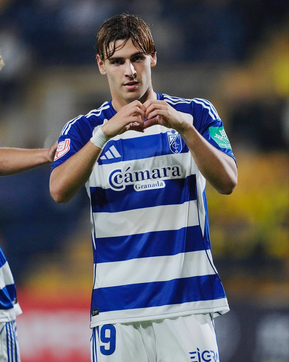 Jorge Pascual ha marcado sus primeros goles con el #GranadaCF. 

El último jugador que marcó su primer gol con el club granadino de penalti fue Álvaro Vadillo, en 2018, en 2ª, en la victoria frente a Osasuna por 2-0.

#RodaGranada #HistoriaGCF