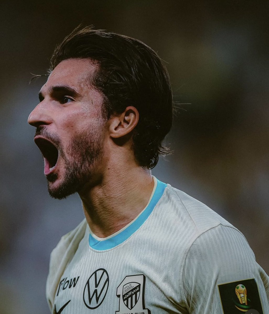 HoussemAouar's tweet image. Important win in the King’s Cup 🏆
Proud to contribute with a goal tonight… 🐅💛🖤