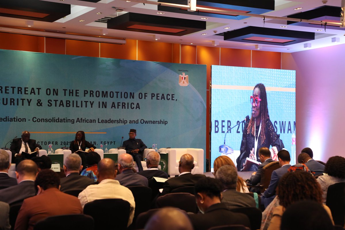 S.E. Domitien NDAYIZEYE tweet media