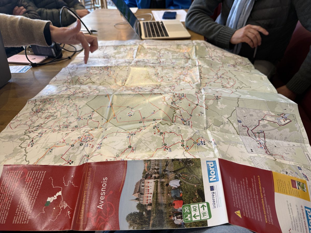 CafeLeCulturel's tweet image. Et si… et si Le Culturel devenait un Café Rando 🔥🔥🔥 à suivre bientôt 🚴 le premier #CafeRando de la ville #Hautmont ! Au cœur de l’#Avesnois ! Un café Rando avec un subtil mélange de #Culture et d’hydratation pour les randonneurs 🍺🍺🍺🍺 On y travail pour vous ! 🏋️‍♂️😎