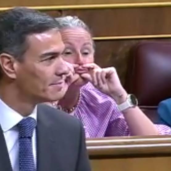 La inteligente aquí eres tú, Montse.