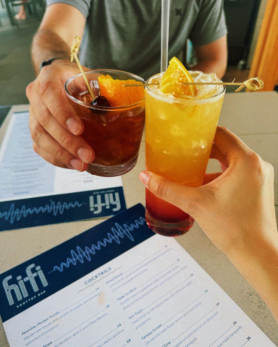 Every toast is a high note at Hi-Fi 🎶

[📸: IG/thatssotampa]