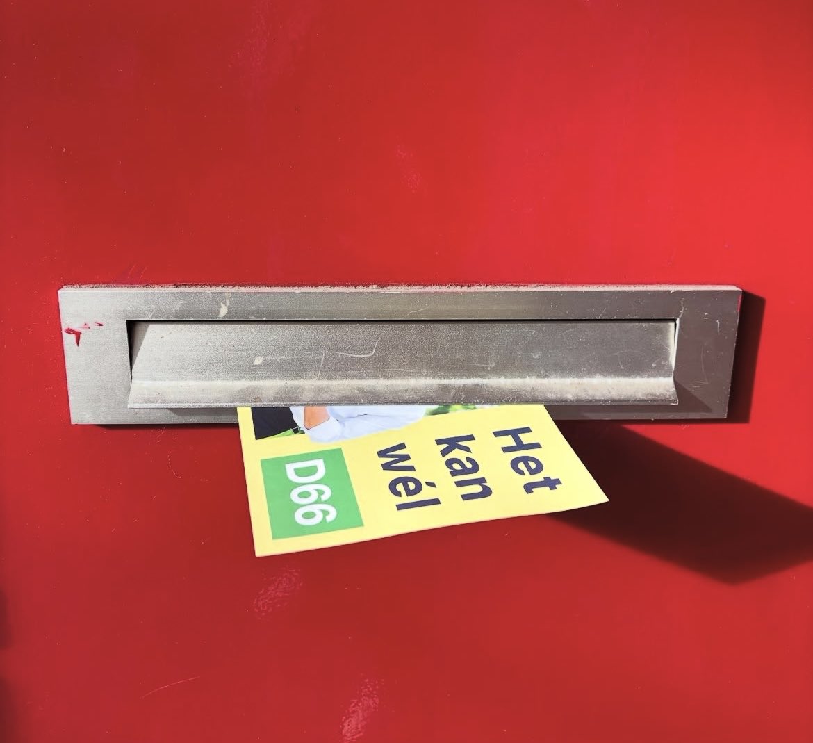 We kunnen woensdag geschiedenis schrijven! Rob Jetten staat klaar om Wilders te verslaan. Zodat de positieve krachten weer de koers van ons land gaan bepalen. Stop met elkaar de maat nemen! Daarvoor moeten wij allemaal gaan stemmen. Morgen allemaal stemmen, want het kan wel