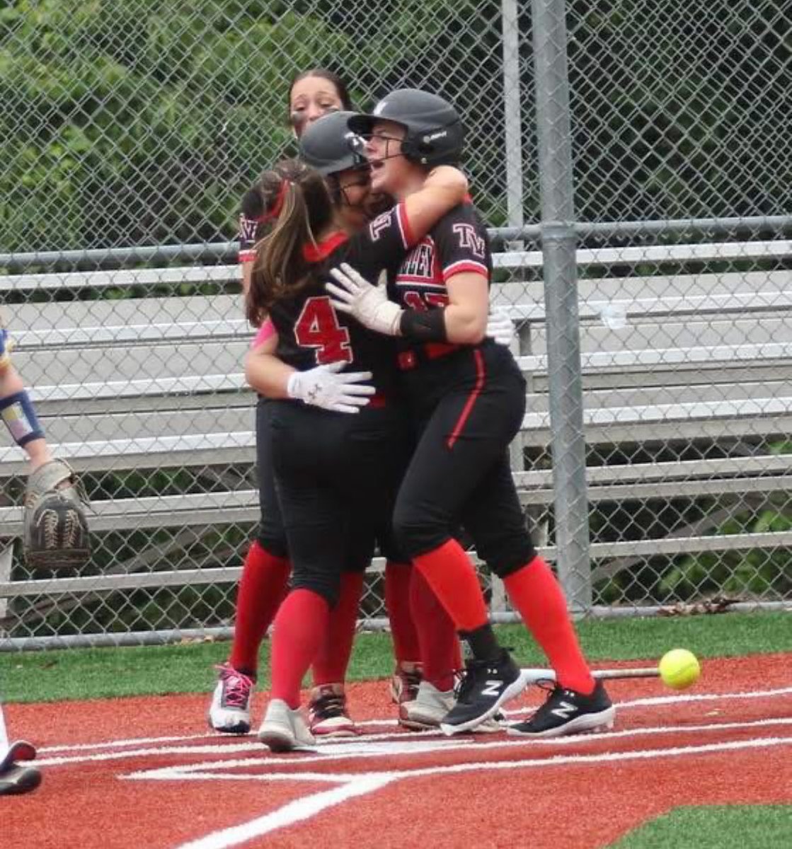 Elli Wallick tweet media