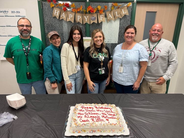 CMMSFoxes's tweet photo. 💚OCTOBER BIRTHDAY SHOUTOUT💚
Help us wish a HAPPY BIRTHDAY to some of our amazing CMMS staff members! 
🦊Ms Davis
🦊Mrs Skinner
🦊Mrs Welch
🦊Ms Smith
🦊Coach Ritter
🦊Mr West
🦊Ms Almonte (not pictured) https://t.co/nr0NbYAnGb