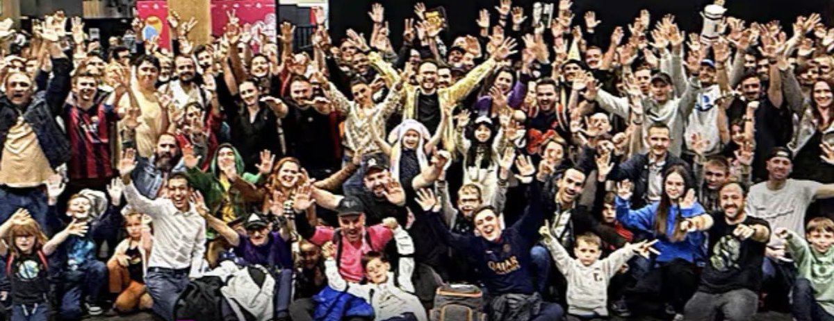 JulienChieze's tweet image. C’était il y a un an, déjà !!! On remet ça en #CaroJu ce dimanche à partir de 12h à la @ParisGamesWeek 🥳

Vous en serez ?