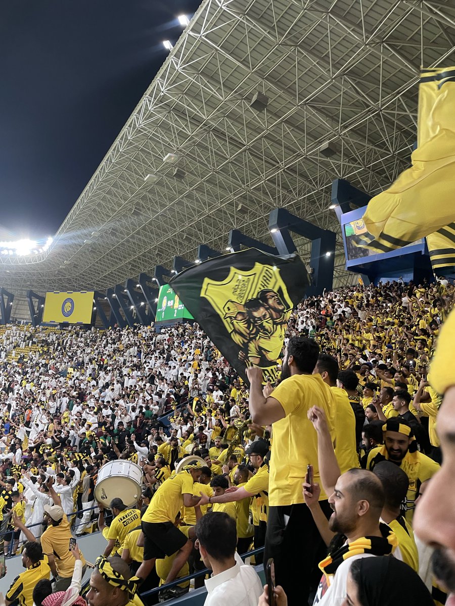 iihayd's tweet photo. حبيتك يا إتحادي وأنت غاية مرادي💛 https://t.co/H7vK4p7s6j