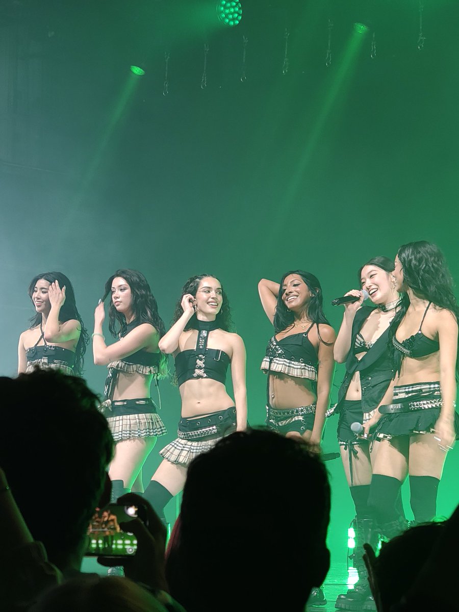 Brandon Borrelli Yi tweet media