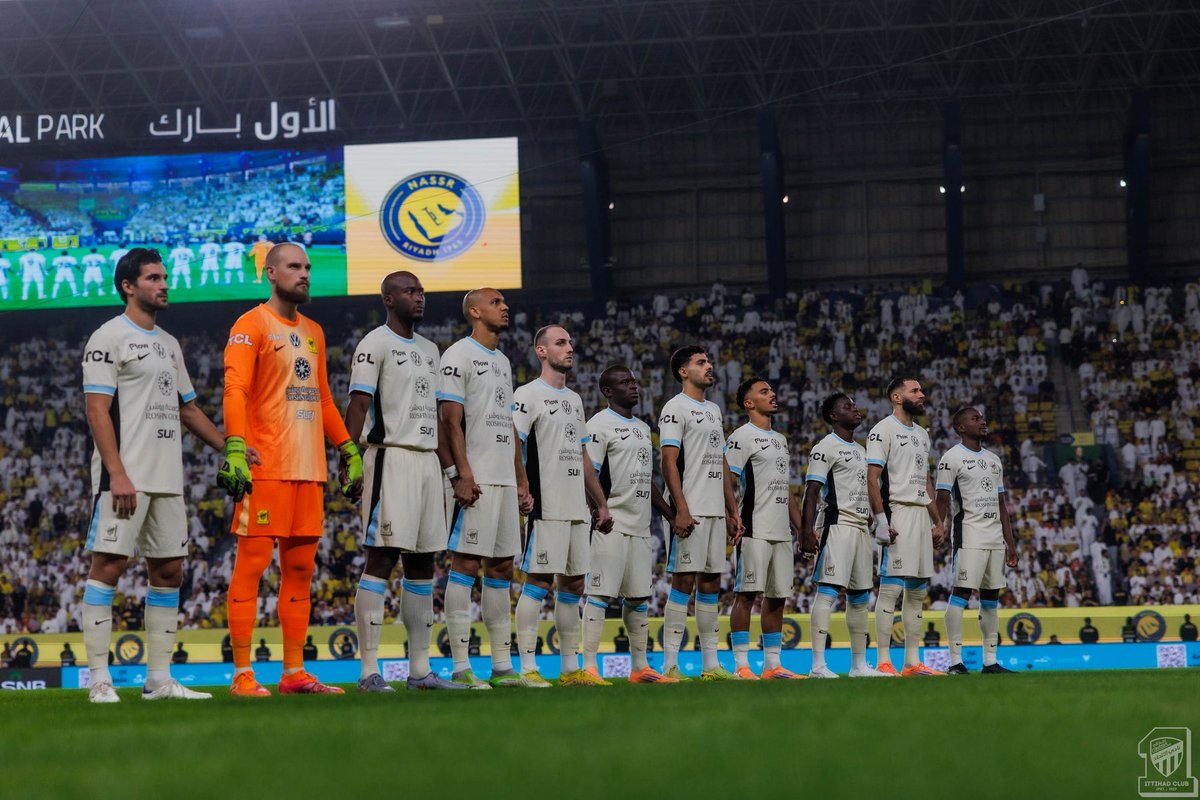 في ليله من ليالي المونديالي اثبت الاتحاد أنه فريق الذهب والعزيمه وان البطولات تعرف طريقها إلى سيدها وكبيرها 
 فوز مستحق  باروح والقتال والاصرار حتى اخر لحظه هذا هو الاتحاد لا يعرف المستحيل ولا يقف أمامه سوى المجد 
مبروك يا جماهير الذهب الوفيه 💛🖤
#أغلى_الكؤوس 
#الاتحاد_النصر