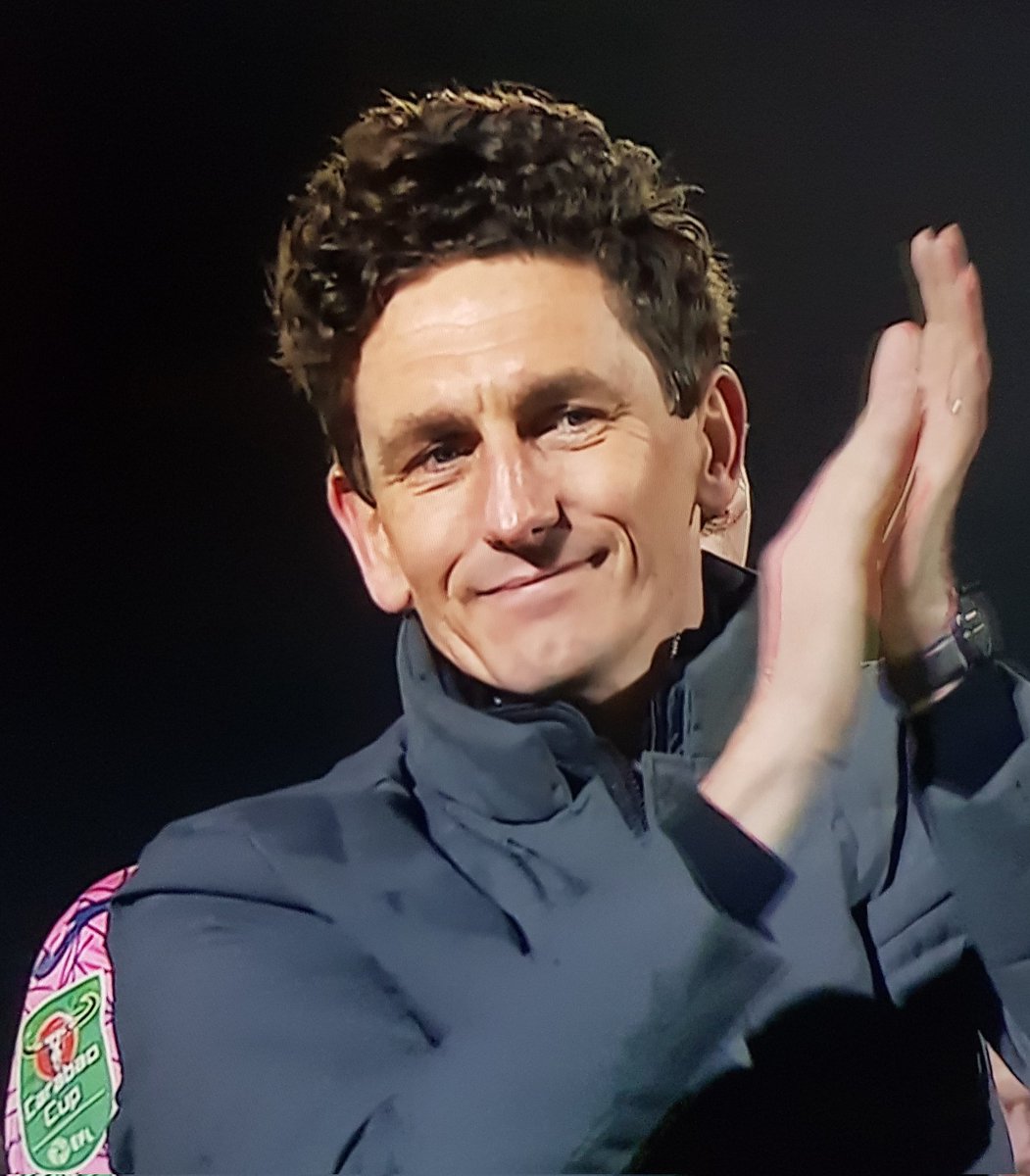 codalmighty's tweet image. Keith Andrews seems like a nice man. A nice man with the most majestic hair #gtfc