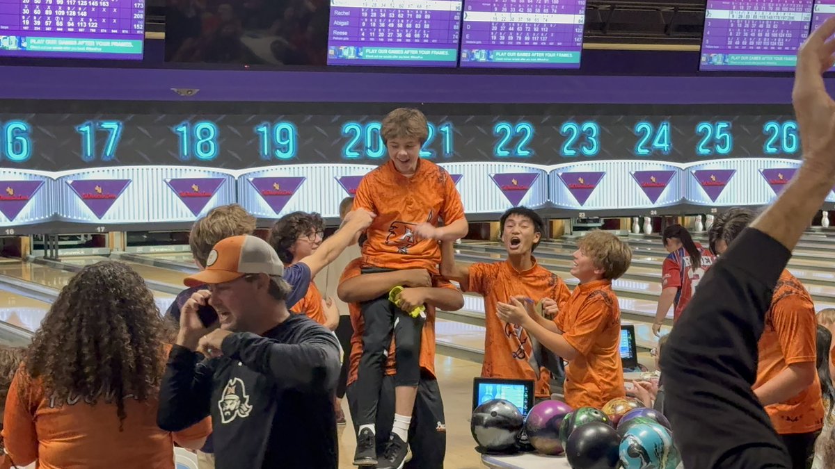 Hoover Bucs tweet media