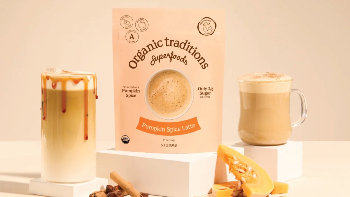 NTLnutrition's tweet image. Sip the season 🍂
Your new fave #PumpkinSpiceLatte is here! Made with real #pumpkin, cozy spices &amp;amp; only 2g of sugar ✨
Organic • Pesticide-free • Made in #Canada 🇨🇦
Pure autumn comfort in every cup ☕️💛🍁
👉 bit.ly/43INMCu
.
#PumpkinSeason #PSL #OrganicLatte #Canadian