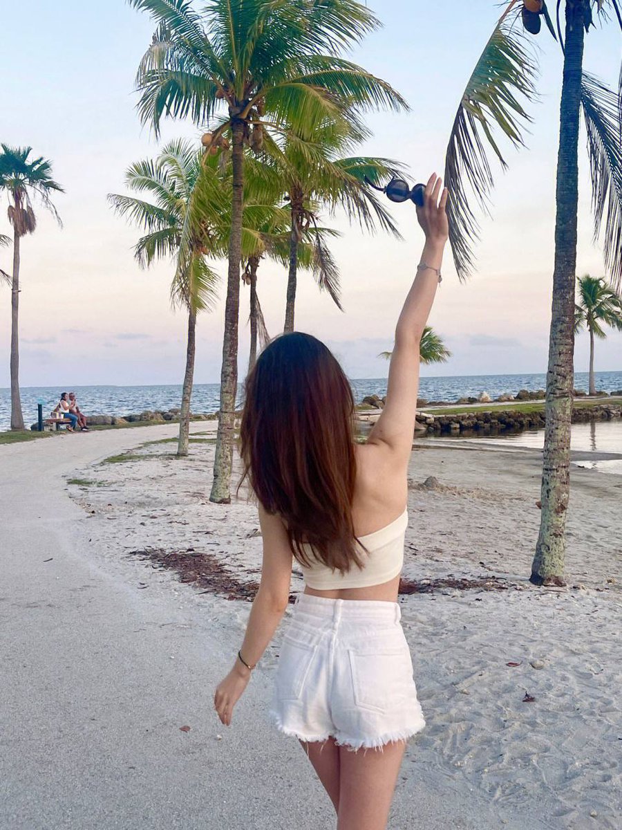 evanskeithvfr's tweet image. Very beautiful Miami Beach. Chasing the sun and soaking in the vibes. 🌴☀️ #BeachDays #SummerVibes #PalmTreeParadise