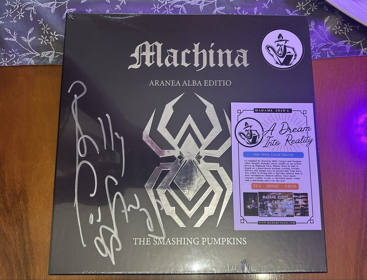 friggio1983's tweet image. Cambiando discorso oggi mi è arrivato questo gioiellino dagli Stati Uniti 😍
@SmashingPumpkin @MadameZuZus 
#Machina