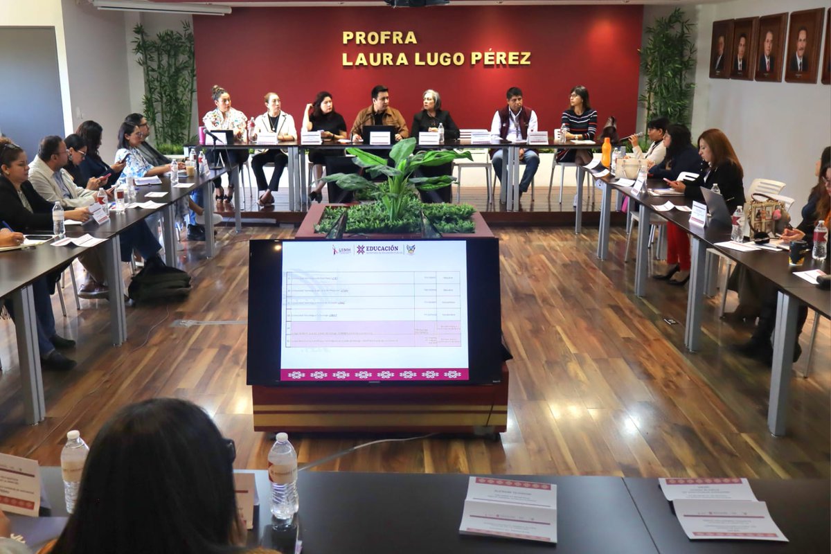 SEPHidalgo's tweet image. Se realizó la 3ª reunión de trabajo con las #UIIMH de los OPD, en la cual se revisaron propuestas en materia de perspectiva de género, se estableció la agenda para los 16 Días de Activismo contra la Violencia de Género y se impartió capacitación en Protocolo Cero para fortalecer…