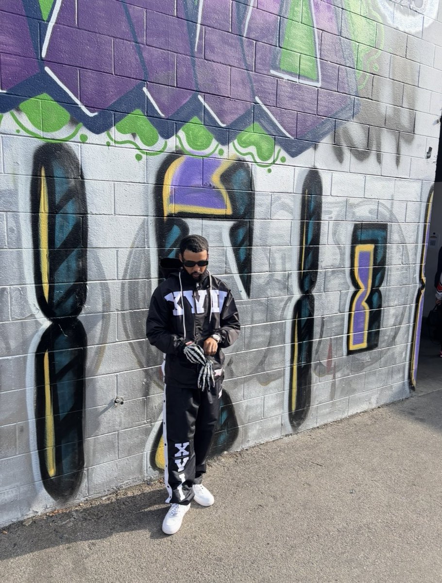 j333w_'s tweet photo. ⛹🏽‍♂️🙏🏽 https://t.co/VspWmvVA37