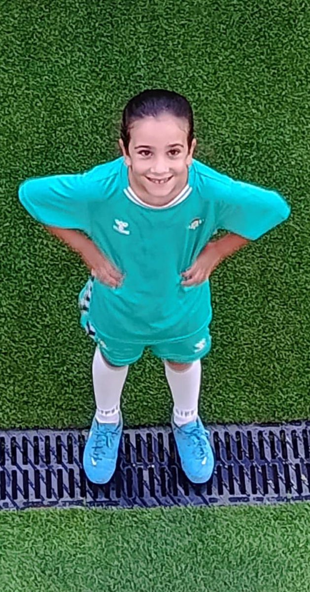 💚 Nuestra Benjamina Sara Albors  Muñoz ha sido convocada por segunda vez por el Real Betis Balompié.
ENHORABUENA.
💪⚽💚🤍❤️⚽💪
Todos somos una 🍍
#azaharcf
#familiaazahar
#estoesazahar
#aportadaazahar
#muynuestramuyazahar
azaharcf.com