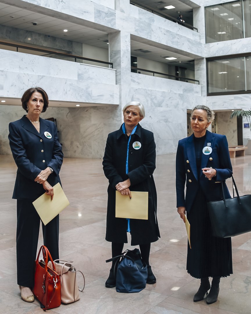 Today, our CEO and President Courtney Bugler met with lawmakers on Capitol Hill to advocate for increased federal funding for #CancerResearch and #CancerPrevention programs. Our organization is proud to be a member of <a href="/OVACInfo/">OVAC</a>, helping to drive progress in cancer advocacy.

As