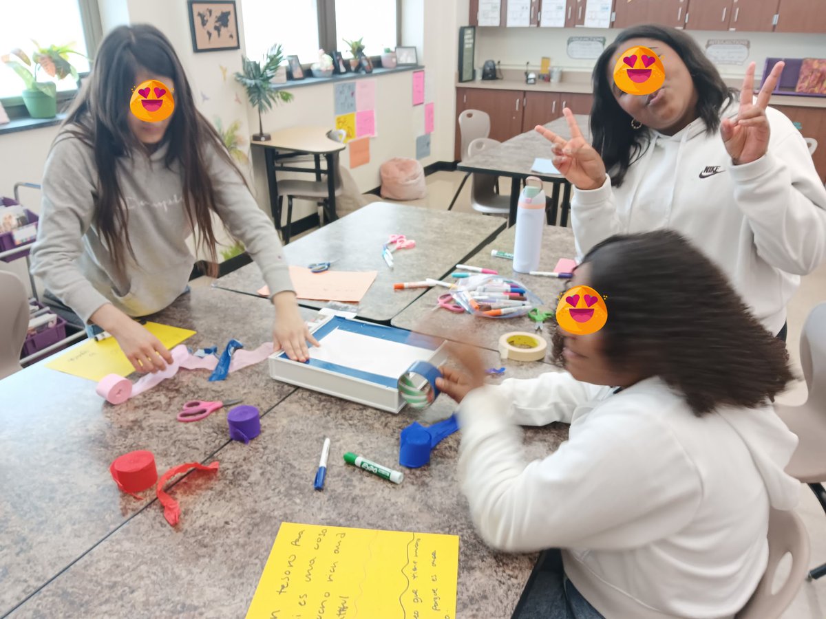 project_lbrtd's tweet photo. 🌟 RISE: Empowering Refugee &amp; Immigrant Girls

Fostering community, boosting academics, and expanding opportunities — one girl at a time. 💛

#RISEProgram #EmpowerGirls #ImmigrantYouth #EducationMatters https://t.co/F8gYywJul5