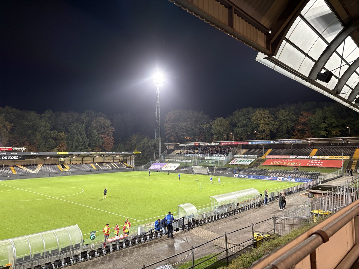 De wissels doen hun laatste sprintjes in De Koel, waar SC Heerenveen een zorgeloze avond beleefde tegen VVV-Venlo: 0-3

-Talloze kansen, maar slechts drie goals
-Krachtsverschil ontzettend groot 
-Zes duels ongeslagen; mooie serie