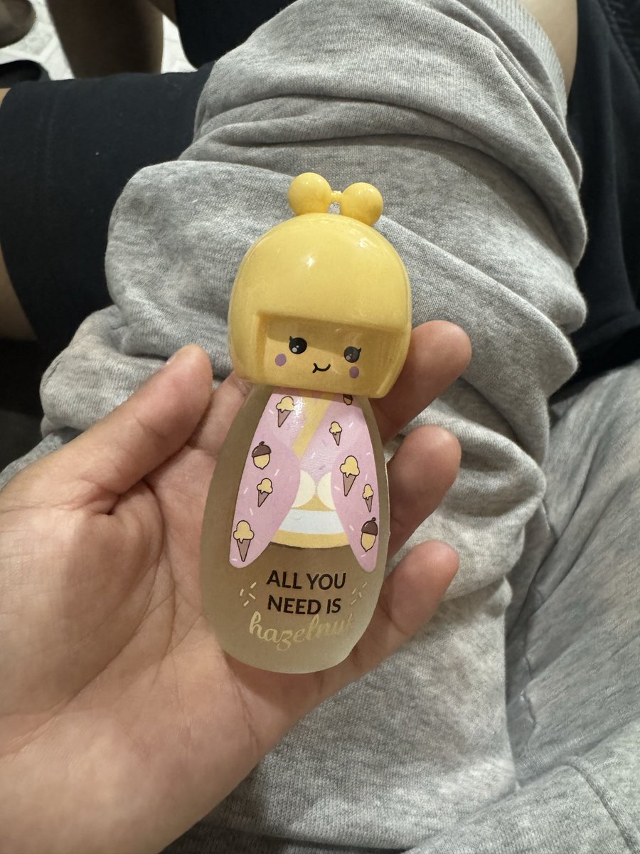 Mi suegris me regaló un perfumito😭♥️